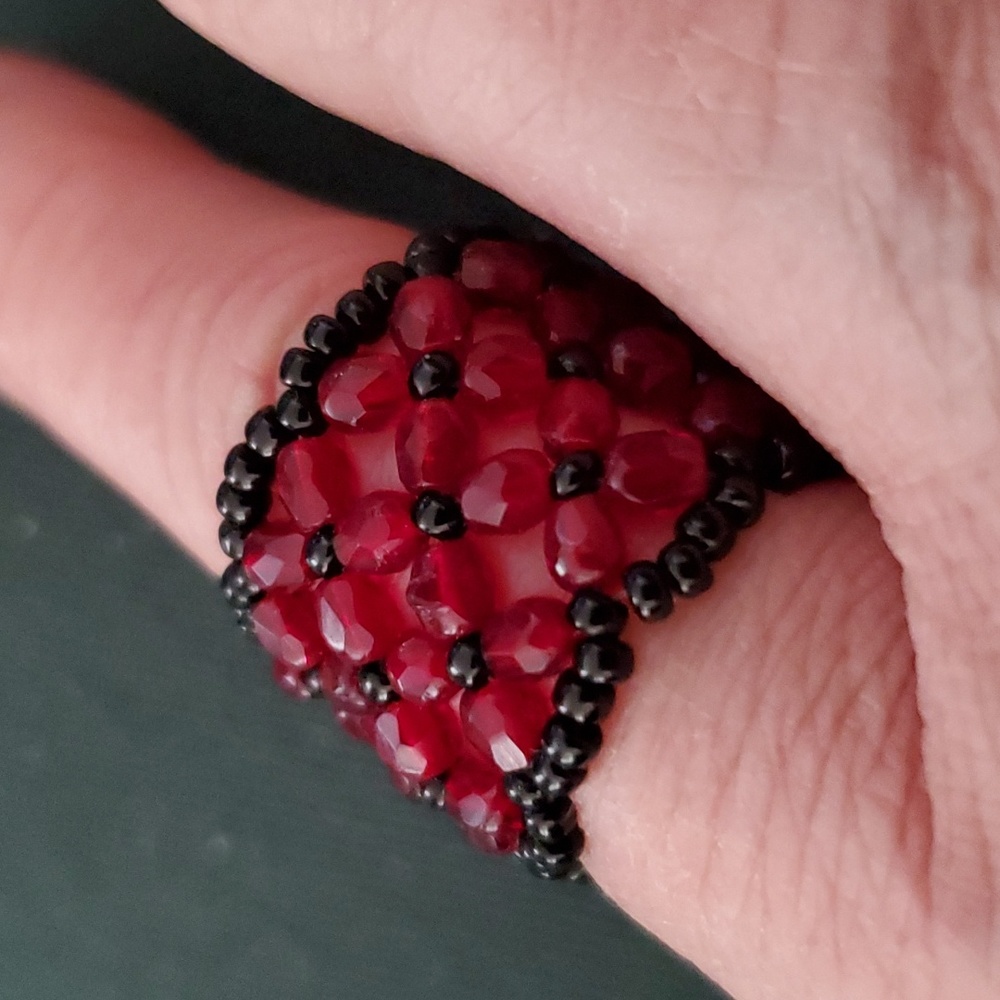 🎄5/$30🎄Beaded Ring